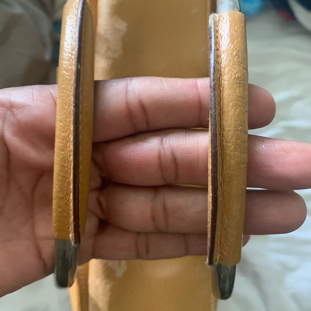 Vintage Gucci tote - Picture 10 of 17